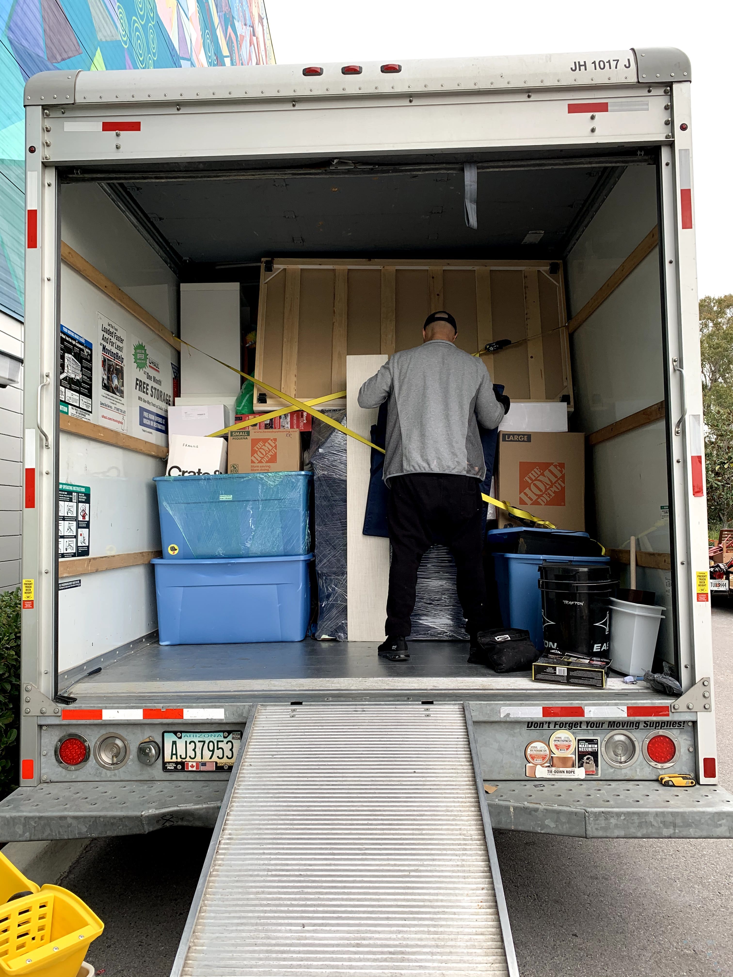 Fast and Convenient Same Day Moving in South Pasadena, FL Trusted Same Day Movers in South Pasadena, FL