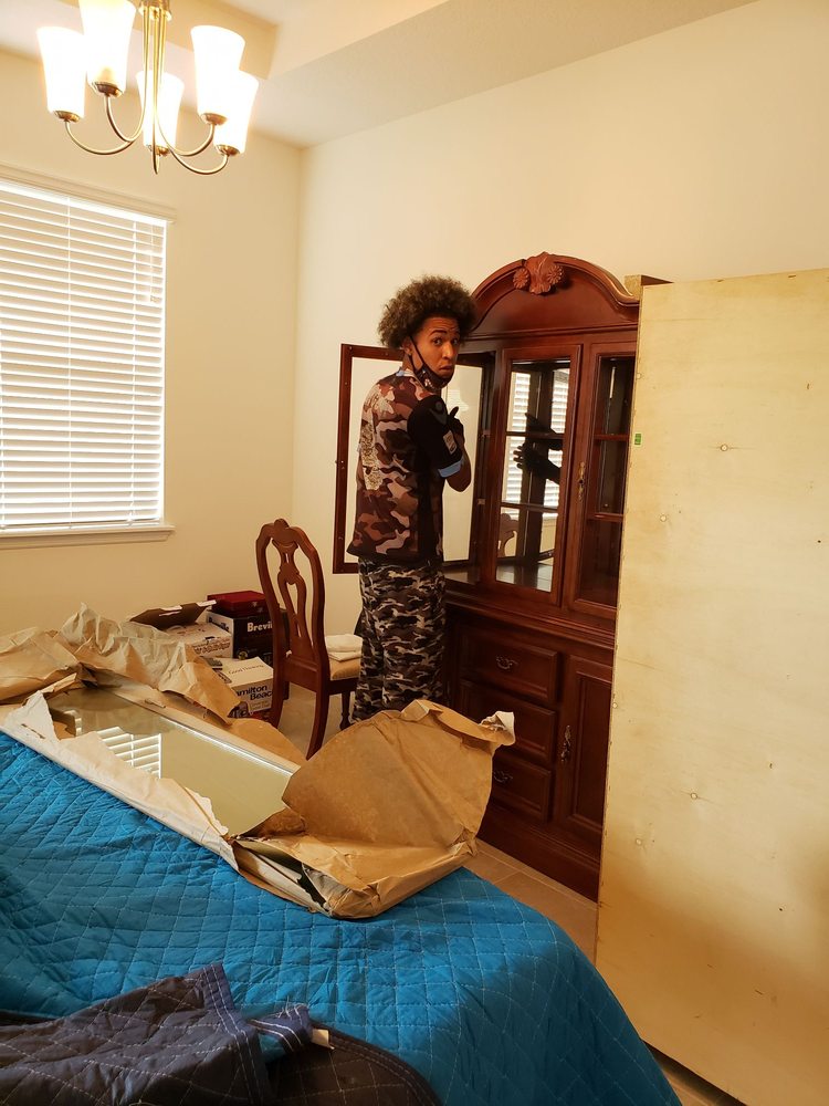 Hassle-free Same Day Moving in Riverview, FL